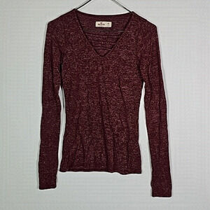 HOLLISTER xs maroon long sleeve shirt